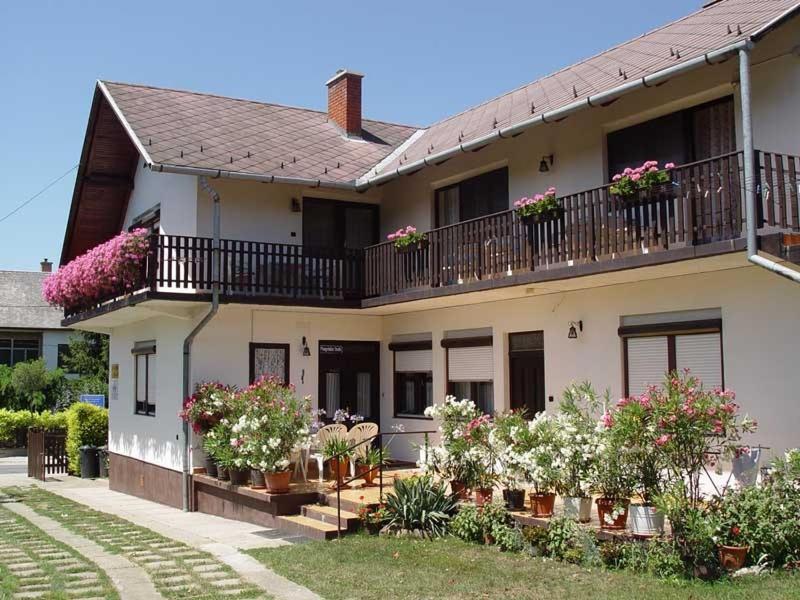 Hévíz Apartman Berki Margit מראה חיצוני תמונה